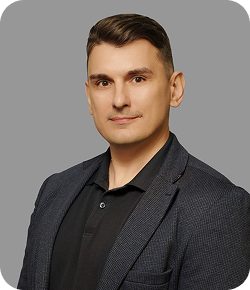 Заместитель директора по информационным технологиям ГБУЗ «Кузбасский кардиологический диспансер имени академика Л.С. Барбараша» Олег Тарасов Заместитель директора по информационным технологиям ГБУЗ «Кузбасский кардиологический диспансер имени академика Л.С. Барбараша» Олег Тарасов